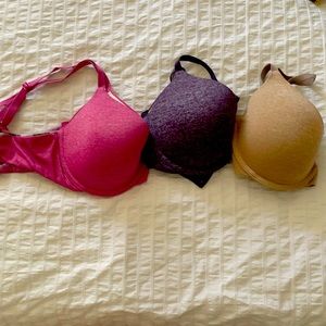 SALE 😍Set of 3 uplift semi Demi Victoria Secret Bras